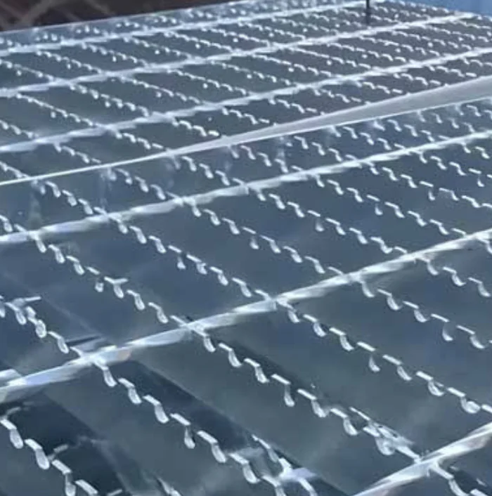 Manual Press Lock Grating
